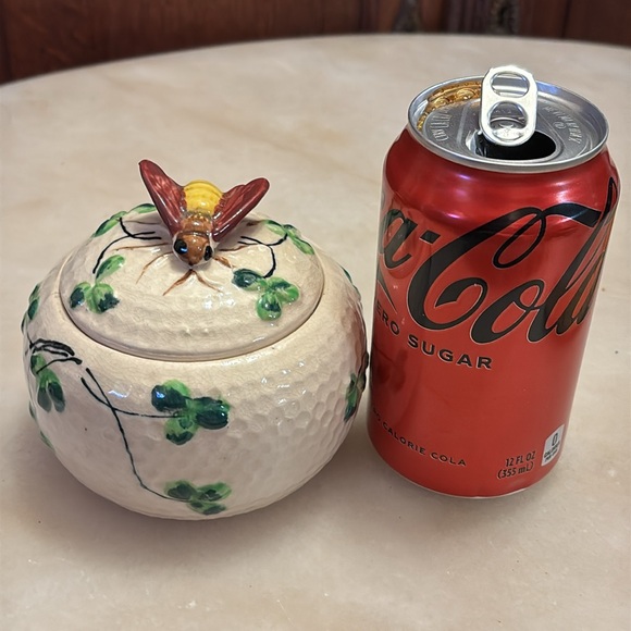 JB Betson's china beehive sugar bowl with clover - Picture 10 of 10